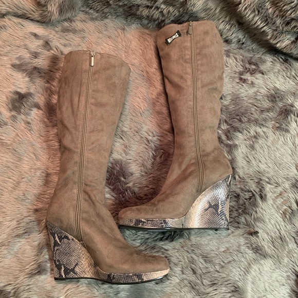 Impo Shoes - NWT Impo Stretch Snake Skin Tall Gray Boots